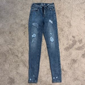 Distressed high waisted skinny jeans